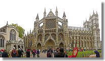 Originaly constructed in 1065, 200 yeas after, Henry III reconstructed by Gothic style.